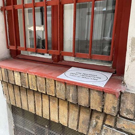 Lisa Apartment On The Famous Dohany Street Budapest Exterior photo